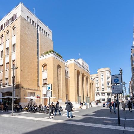 Central & Elegant Room Near The Station Bari Exterior photo