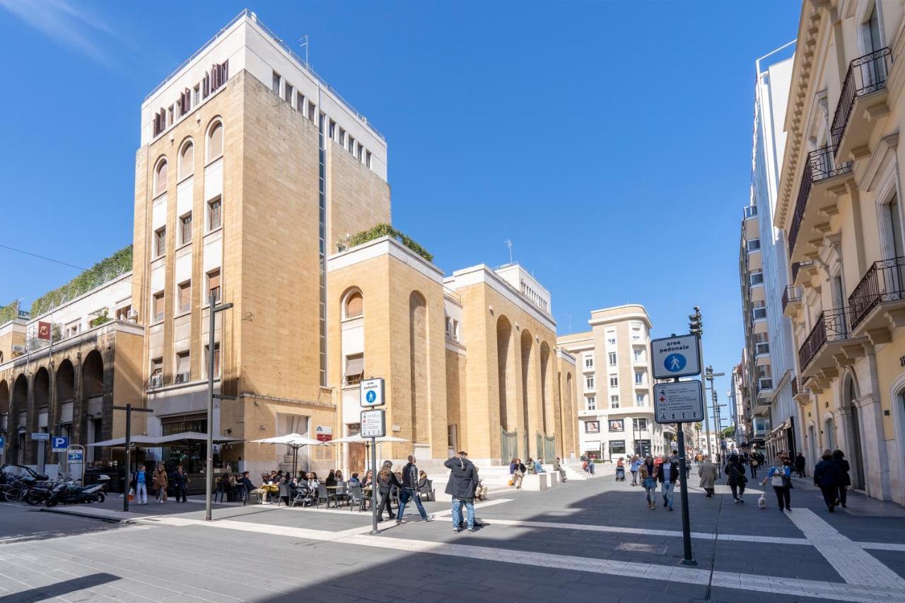 Central & Elegant Room Near The Station Bari Exterior photo
